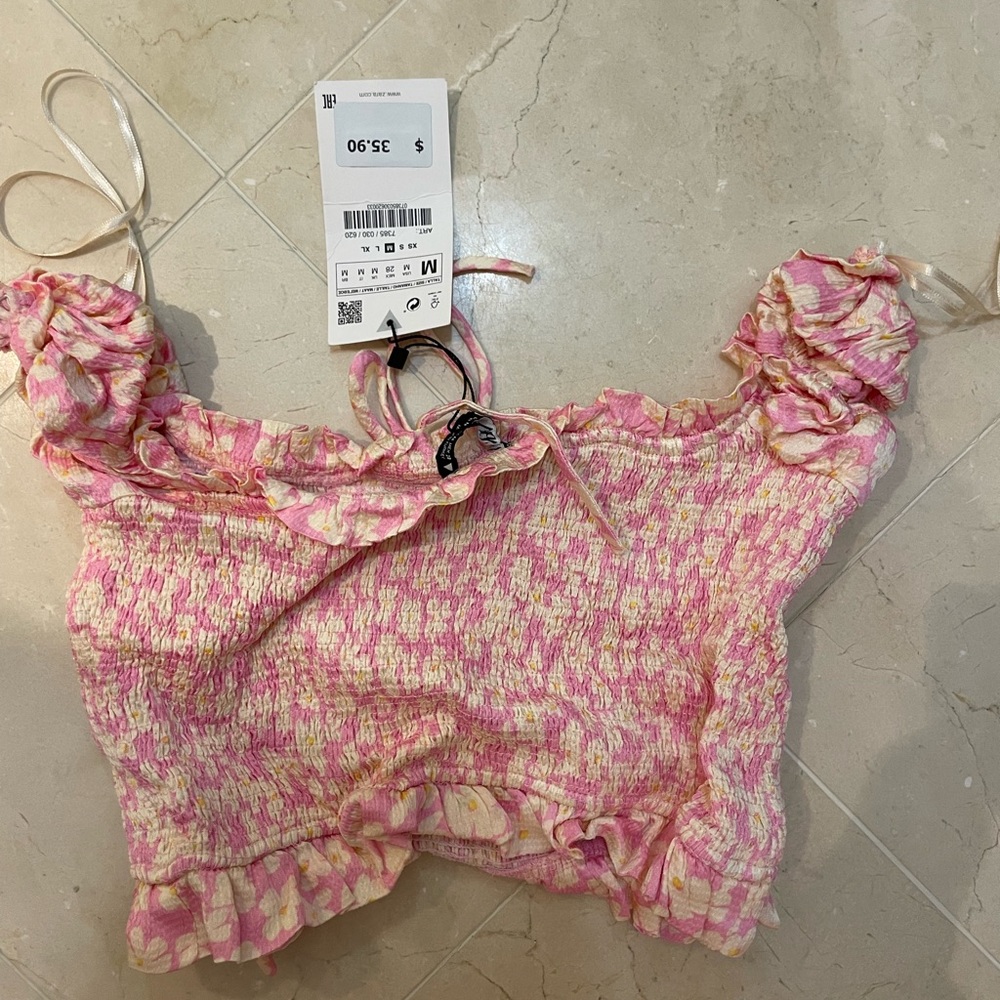 Zara pink floral stretchy crop top
